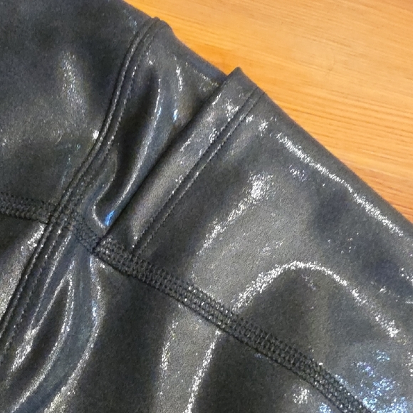 Black Shiny High-Waist Women's Jeans - Picture 3 of 6